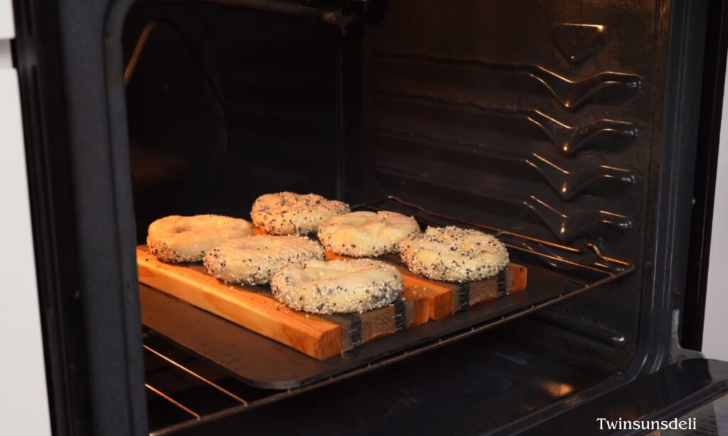 How to toast a bagel in the oven